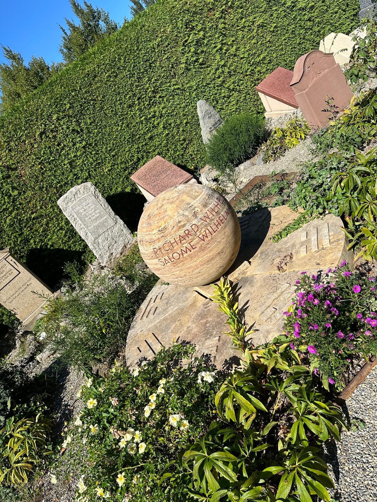 Das Grab von Richard Wilhelm in Bad Boll